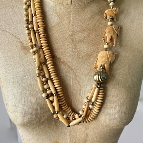 Elephant Necklace, Boho, Wood, Chunky, Trunk Up, Lucky, Vintage Necklace, Retro - Picture 5 of 5